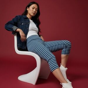 Athleta striped workout leggings Sz Small‎